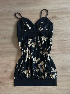 Y2K Vintage Ruby Rox Black Floral Babydoll Cami Top Empire Waist Crossover Bust